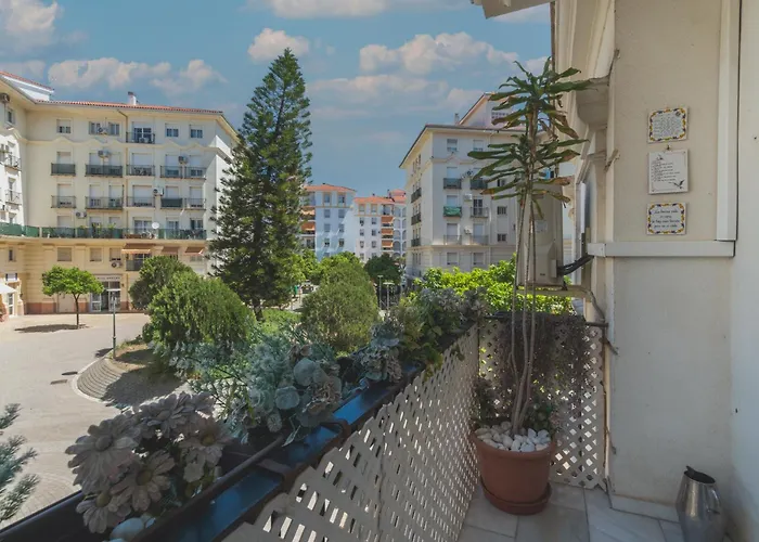 Amplio Y Luminoso De 2 Cerca De La Plaza Del Caballo,