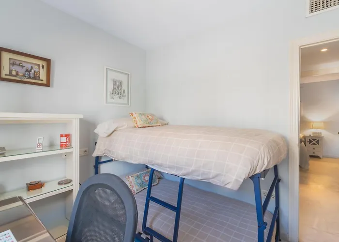 Amplio Y Luminoso De 2 Cerca De La Plaza Del Caballo, *