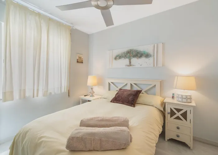 Amplio Y Luminoso De 2 Cerca De La Plaza Del Caballo, דירה